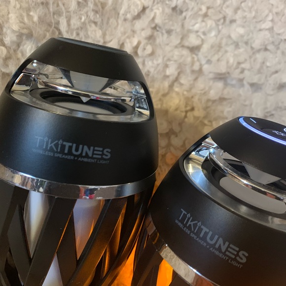 “TikiTunes” Portable Bluetooth Speakers      NWOT - Picture 5 of 5